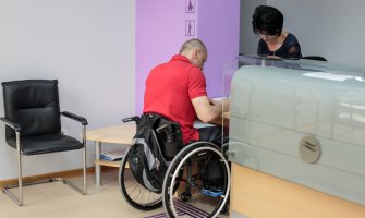 Komercijalna banka donirala „Specijalnoj Olimpijadi“ i KK OSI „Paramont“ po 1.000 eura