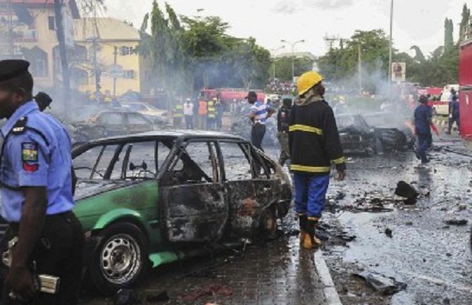 Djevojčica (12) izvršila samoubilački napad, sedam mrtvih