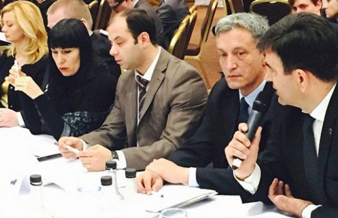  Pokreta za Promjene (PzP ) punopravni član AECR