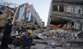 Nepal: Odron napravio opasno jezero