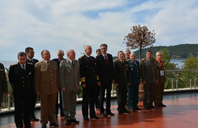 Kriza plodno tlo za podgrijavanje vjerskog i nacionalnog ekstremizma