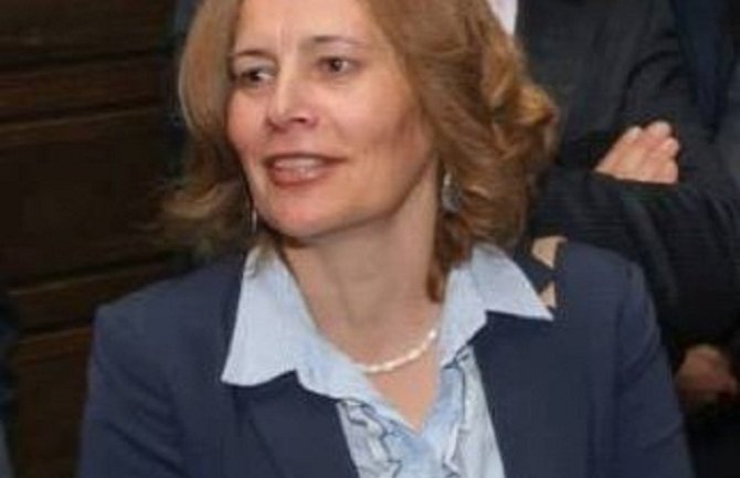 Ukidanje refundacija za trudnice bila bi sramota 