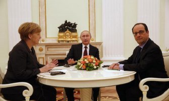 Merkel, Oland i Putin razgovarali o Ukrajini