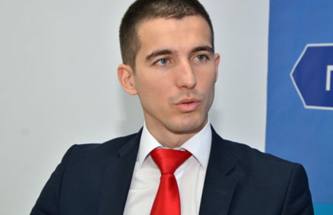 Opozicija da usaglasi stavove u cilju uspješnih protesta