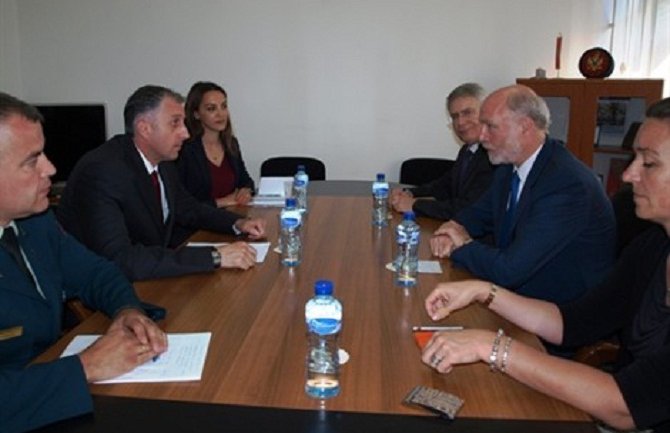 Holandija pruža svu podršku CG  ka integracijama