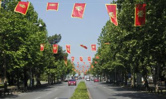 Zastave za Dan nezavisnosti koštale 3.600€