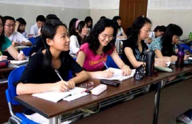 Kina uvela dron protiv prepisivanja na fakultetima