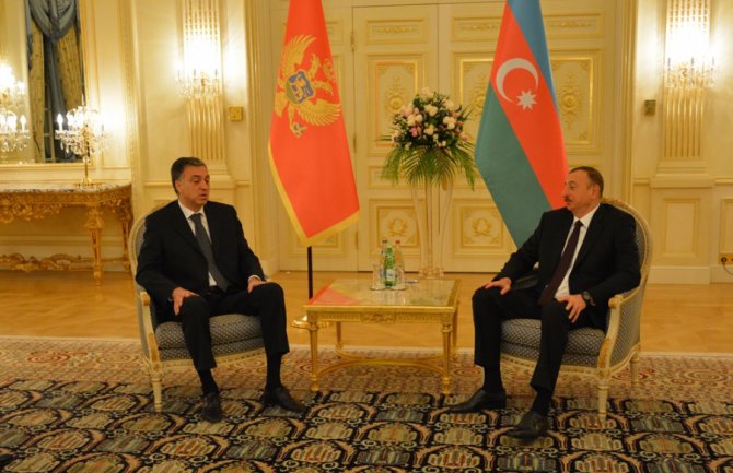 Maksimalno bliski odnosi CG i Azerbejdžana