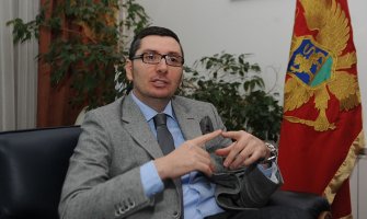 Milošević :Građani imaju štetu od osionog ponašanja banaka