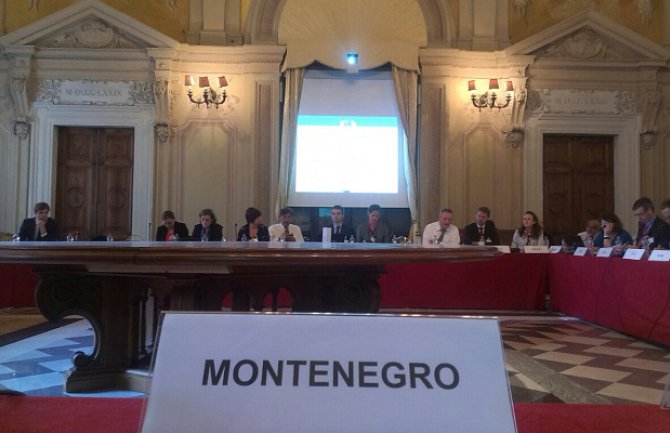 Crna Gora za tunele na pruzi dobija 2, 5 miliona eura