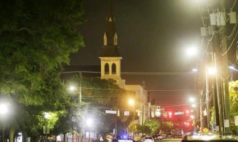 SAD: Mladić izrešetao 9 ljudi u crkvi