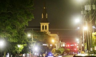 Uhapšen mladić koji je ubio devetoro ljudi u crkvi (Video)