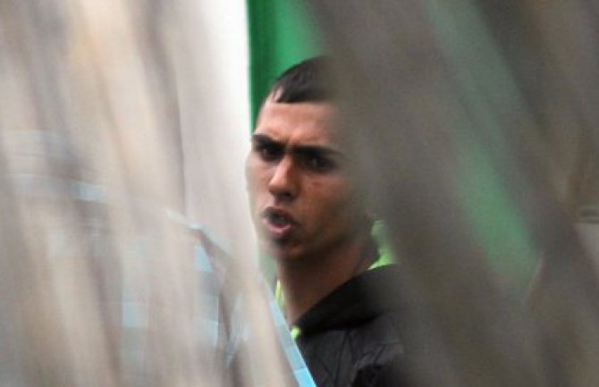 Ubica jednogodišnjeg sina plakao i glumio šok pred tužiocem