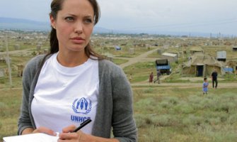 Anđelina Džoli doputovala u Tursku kako bi posjetila izbjeglice iz Sirije