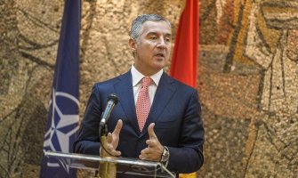 Đukanović: Ko ne radi, neka ne dolazi na posao