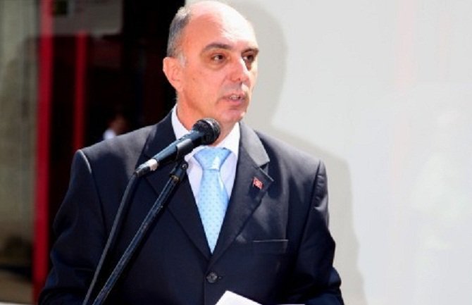 Šimark: Počnite nešto da radite