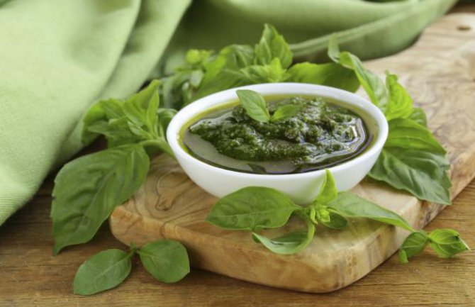 Pikantno: Pesto sos od bosiljka