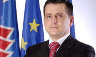 SNP: Trebaju nam investicije, ne NATO