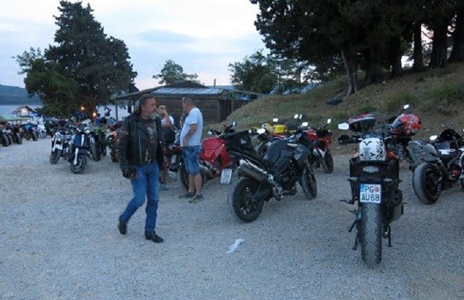 Samo žurka umjesto skupa bajkera