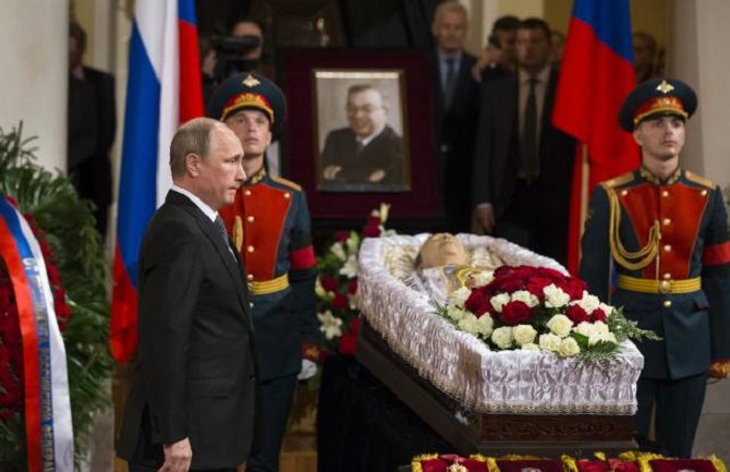 Jevgenij Primakov sahranjen u Moskvi