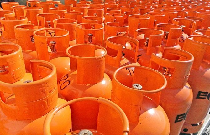 Ministarstvo finansija: ​Priprema se uvođenje akciza na plin