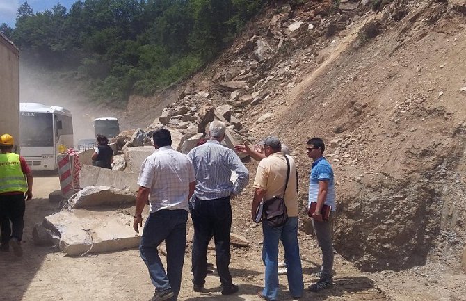 AMSCG: I dalje se ne može od Mojkovca do Ribarevine