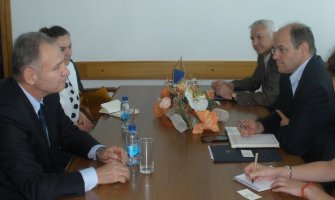 Sporazumom o privremenom zapošljavanju između BiH i CG do smanjenja rada na crno