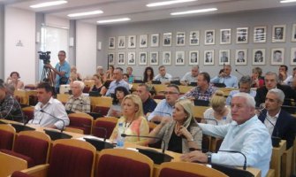 HN: Odbornici smijenili Gojkovića