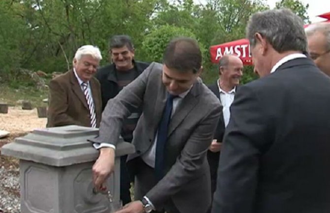 Vode nemaju, a platili po 800 eura!