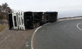 Uspostavljen saobraćaj na putu Podgorica-Bar 