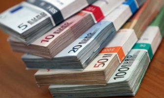 Poreski dug velik: Najveći dužnici za doprinose i dalje državne firme