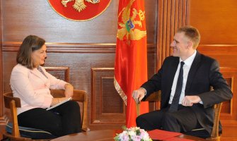 Nuland sa Lukšićem: Napredak Crne Gore ohrabruje