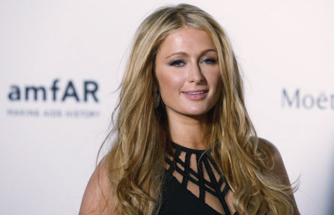 Dečko Paris Hilton kupio skupocjen stan za njih dvoje! 