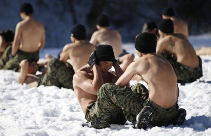  Najopasnije vojske svijeta piju zmijsku krv i trče kroz vatru