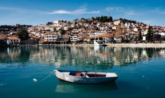 I medvjed se brčkao sa turistima na Ohridu