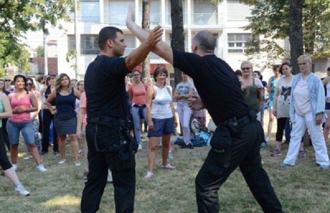 Specijalci u Beogradu obučavali žene