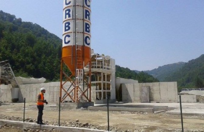 Kinezi angažovali devet domaćih kompanija