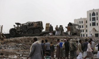 U neselektivnom gađanju ubijeno 100 ljudi, a 200 povrijeđeno