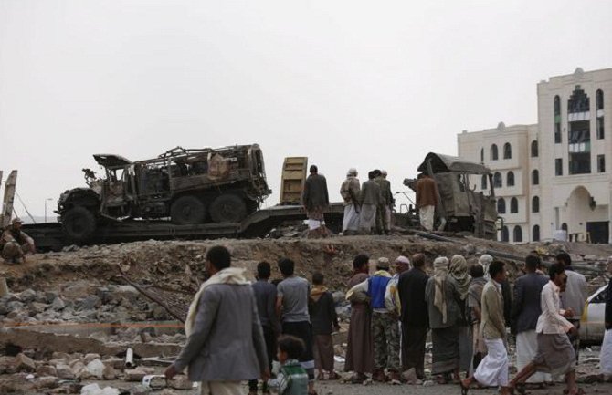 U neselektivnom gađanju ubijeno 100 ljudi, a 200 povrijeđeno