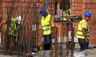  Rad na visokim temperaturama nije zakonski regulisan