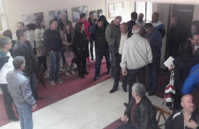 Kolašin: Radnici prekinuli štrajk glađu