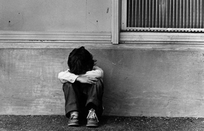 Da li vlast snosi odgovornost za djecu rasturenih domova?