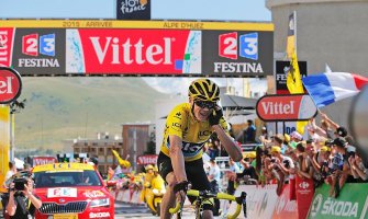 Pucnjava na trasi Tur de Fransa