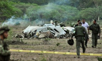 12 vojnika poginulo u avionskoj nesreći