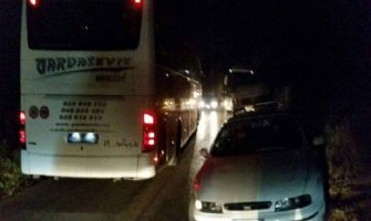 Bar: Blokada puta, svakodnevno kolone od više stotina vozila