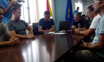 Urgirati kod banaka da se 