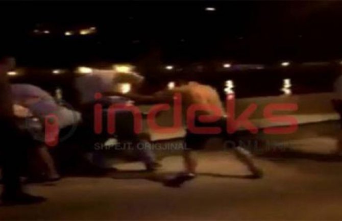 Tuča mladića u Ulcinju izbila zbog djevojke