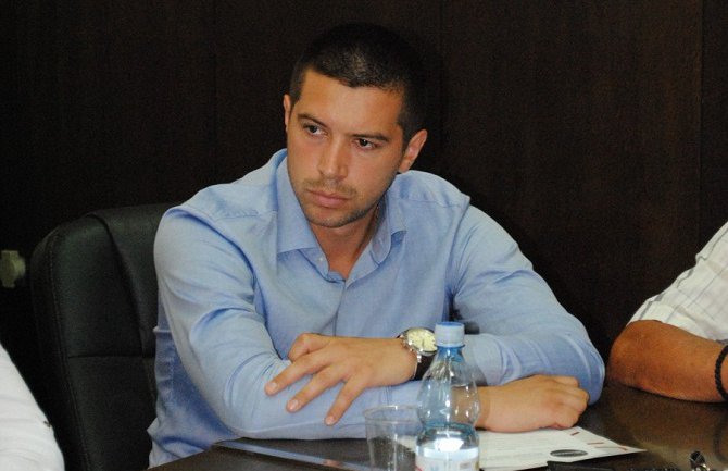 Demokrate: Omogućiti investitorima da ulažu