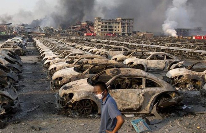 Vatra još gori na mjestu eksplozije u Tjencinu