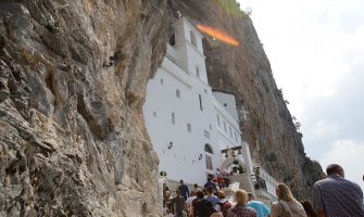 Manastir Ostrog: Mjesto koje obilaze ljudi svih vjera i nacija